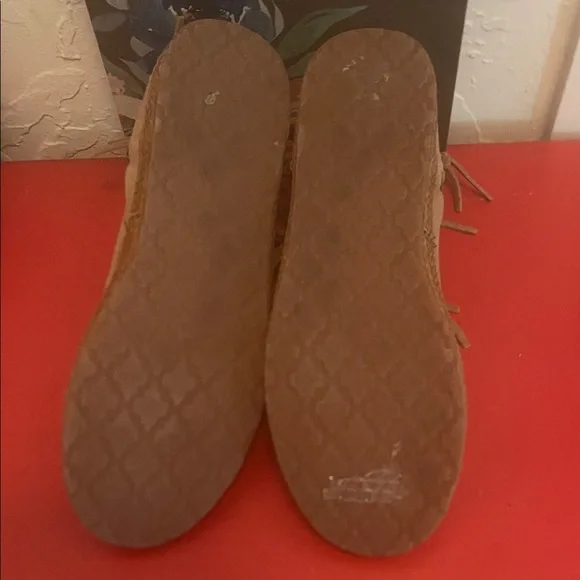 UGG Tan Suede Fringe Boots - Picture 10 of 10